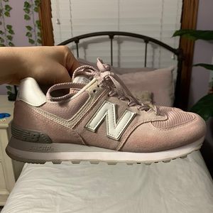 Womens New Balance 574 sneakers